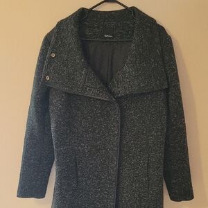 Reitmans Women's Black Textured Zippered Coat